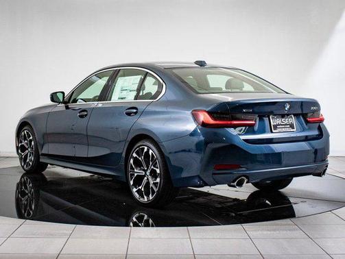 Arctic Race Blue Metallic 2025 BMW 330 xDrive