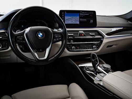 2022 BMW 530 i xDrive
