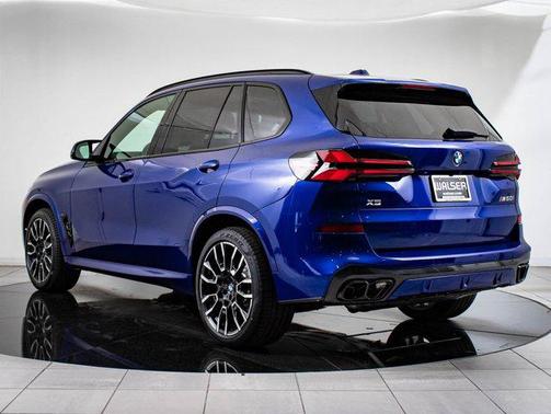 2025 BMW X5 M60i