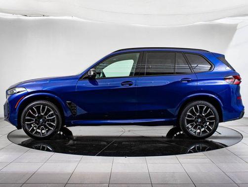 2025 BMW X5 M60i