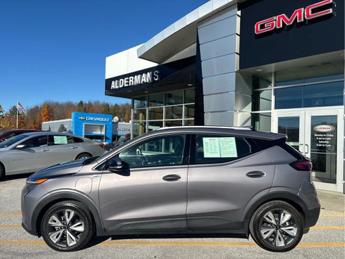 Gray Ghost Metallic 2023 Chevrolet Bolt EUV LT