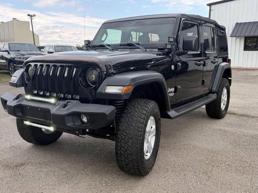 Black Clearcoat 2018 Jeep Wrangler Unlimited Sport