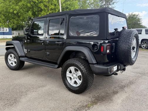 Black Clearcoat 2018 Jeep Wrangler Unlimited Sport