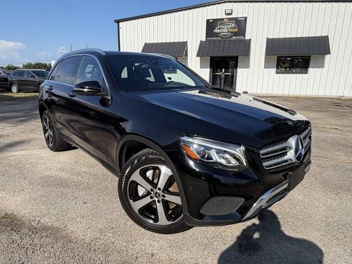 Black 2019 Mercedes-Benz GLC 350e 4MATIC