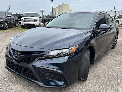 Galactic Aqua Mica 2021 Toyota Camry SE
