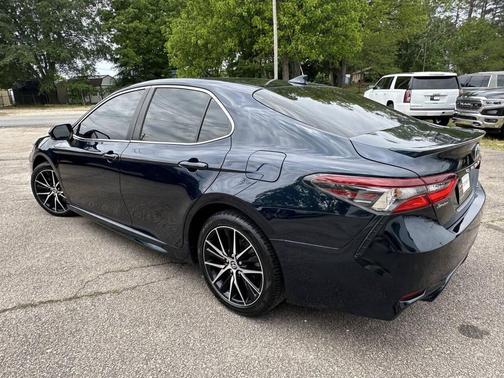 Galactic Aqua Mica 2021 Toyota Camry SE