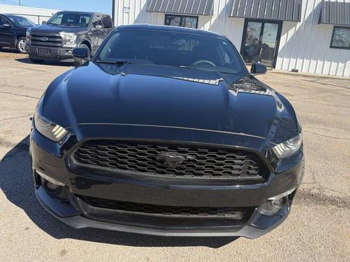 2017 Ford Mustang EcoBoost Premium