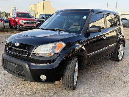 2010 Kia Soul +