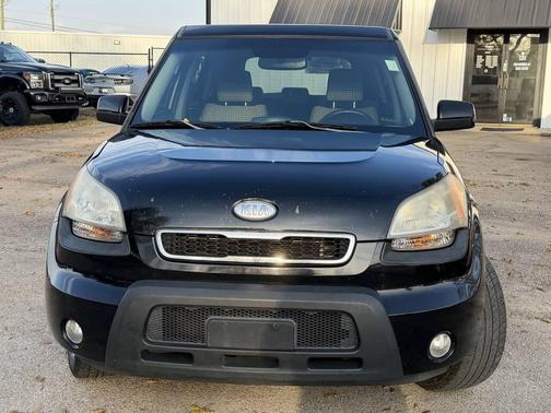2010 Kia Soul +