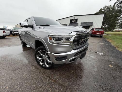 Billet Silver Metallic Clearcoat 2019 RAM 1500 Limited