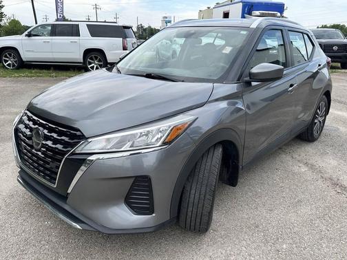 Gray 2021 Nissan Kicks SV