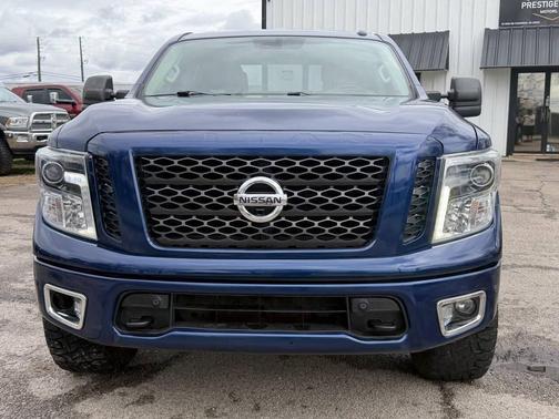 2017 Nissan Titan PRO-4X