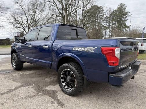 2017 Nissan Titan PRO-4X