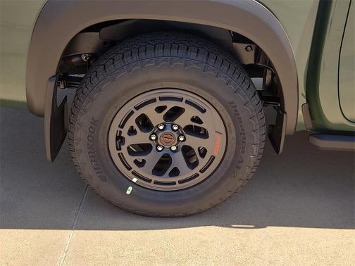 2025 Nissan Frontier PRO-X
