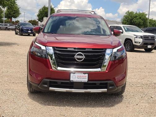 2025 Nissan Pathfinder Platinum