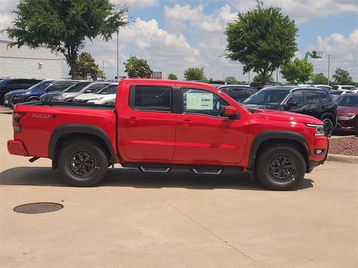 2025 Nissan Frontier PRO-X