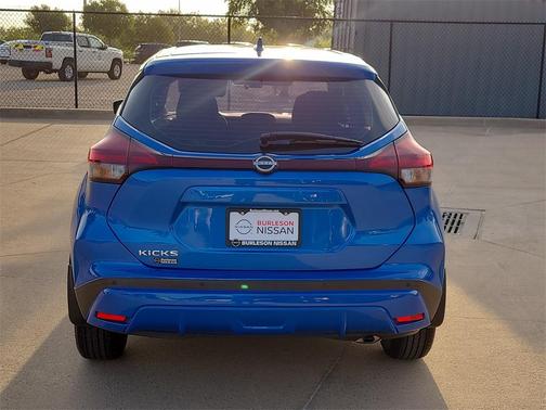2023 Nissan Kicks S