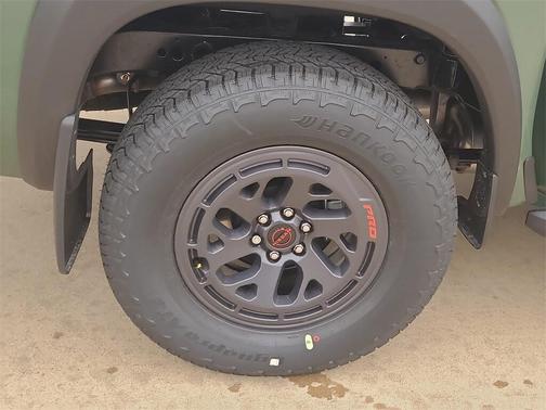 2025 Nissan Frontier PRO-4X