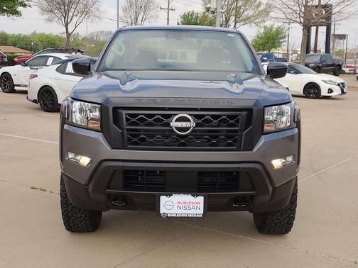 2022 Nissan Frontier S