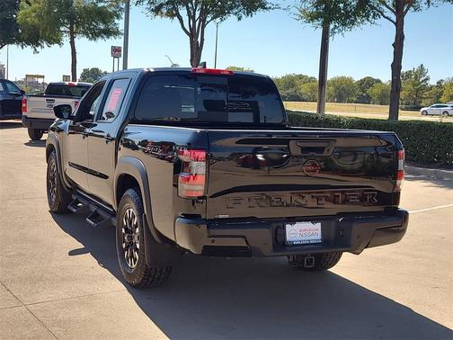 2024 Nissan Frontier PRO-X