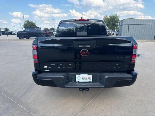 2024 Nissan Frontier PRO-X
