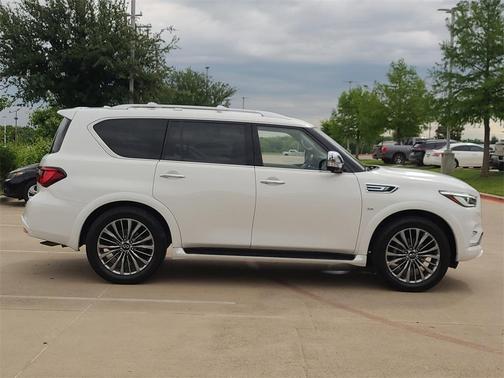 2019 INFINITI QX80 Luxe