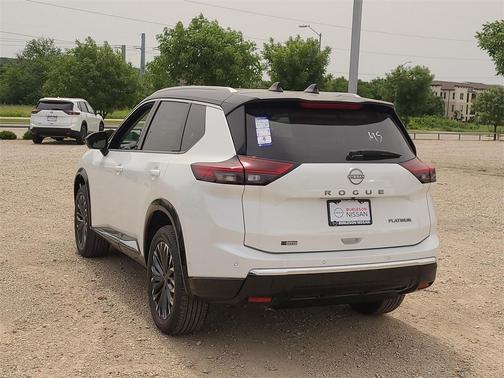 2025 Nissan Rogue Platinum