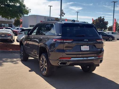 2022 Jeep Grand Cherokee 4xe Overland