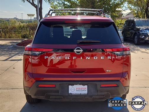 2023 Nissan Pathfinder SV