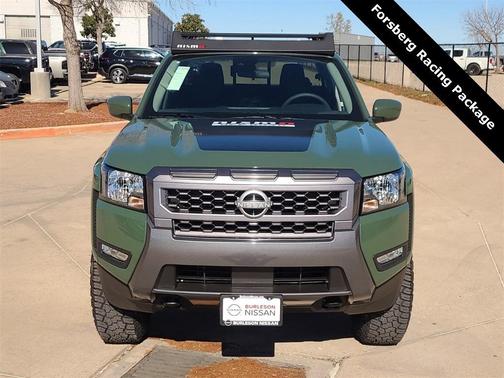 2025 Nissan Frontier SV