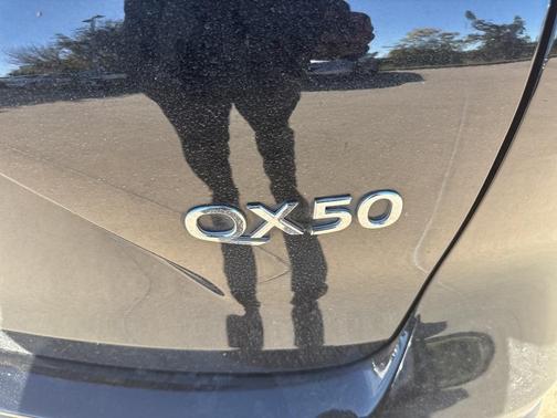 2021 INFINITI QX50 Luxe