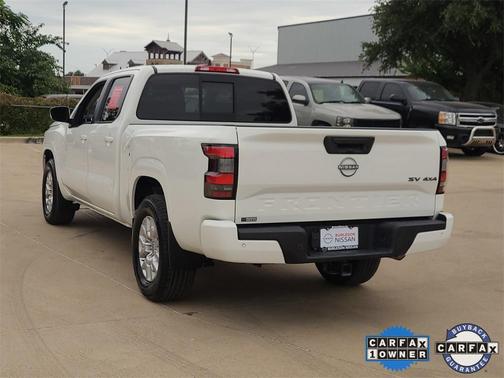 2022 Nissan Frontier SV