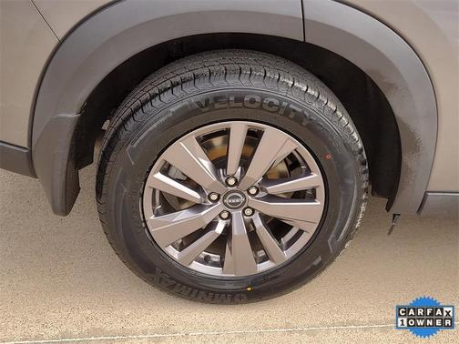 2023 Nissan Pathfinder S