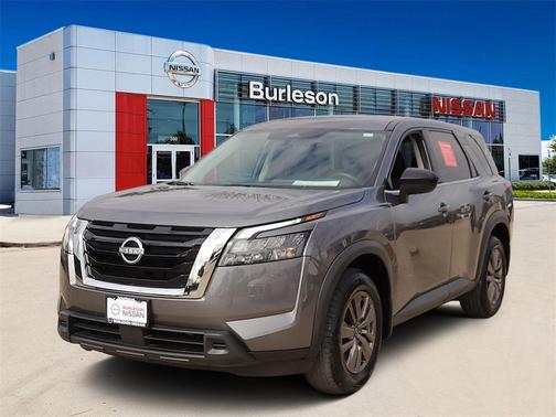 2023 Nissan Pathfinder S