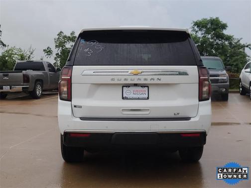 2023 Chevrolet Suburban LT