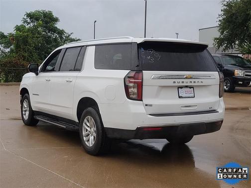 2023 Chevrolet Suburban LT