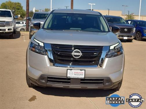 2025 Nissan Pathfinder S