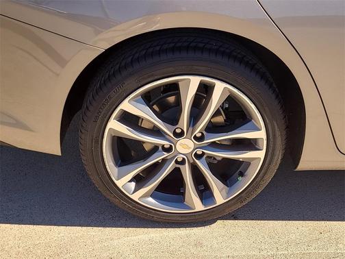 2024 Chevrolet Malibu 2LT