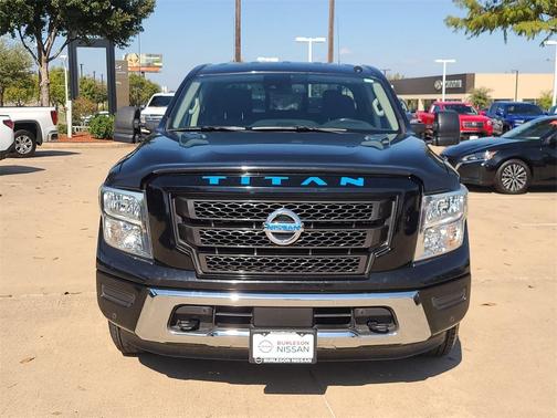 2020 Nissan Titan SV