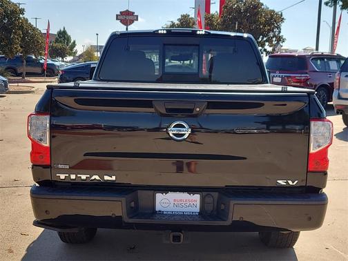 2020 Nissan Titan SV