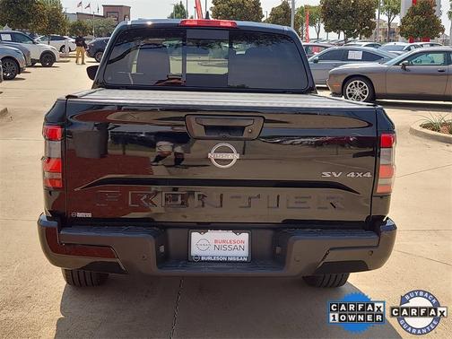 2023 Nissan Frontier SV