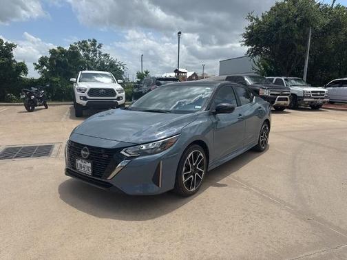 2t Gry Blk Roof 2025 Nissan Sentra SR