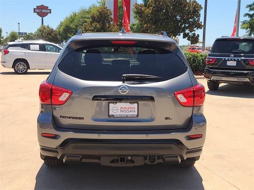 2020 Nissan Pathfinder SL