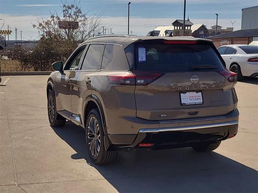 2025 Nissan Rogue Platinum