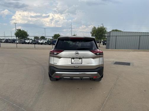 2021 Nissan Rogue Platinum