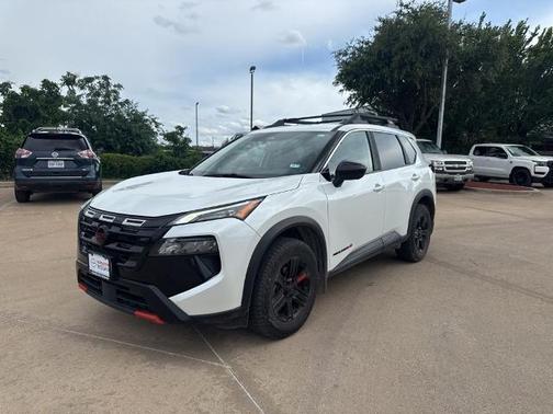 Everest White P 2025 Nissan Rogue Rock Creek