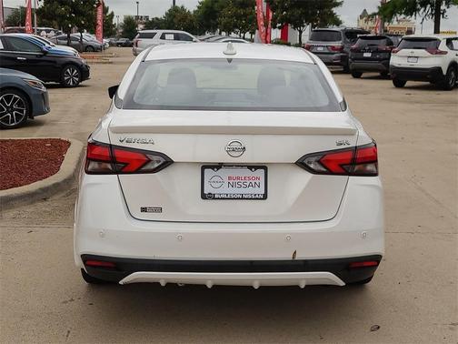 2020 Nissan Versa 1.6 SR