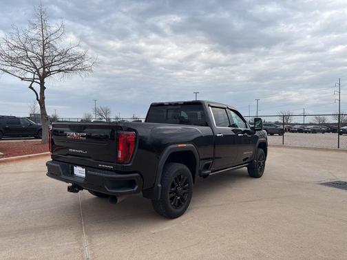 2021 GMC Sierra 2500 Denali