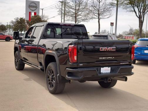 2021 GMC Sierra 2500 Denali