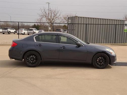 2013 INFINITI G37x Base